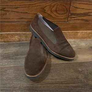 Johnston & Murphy Women's Dark Brown Suede Flats
